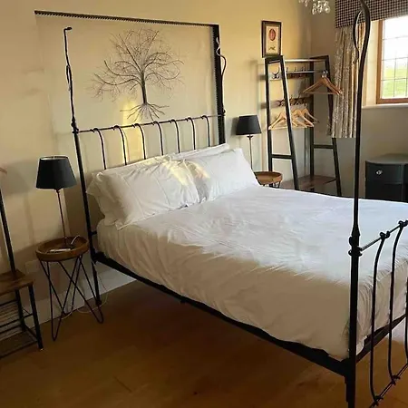 The Old Telephone Exchange - Surrounded By Fields! Harrogate