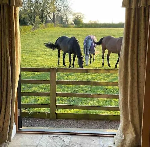 Holiday home The Old Telephone Exchange - Surrounded By Fields! Harrogate