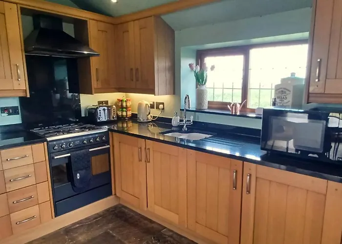 The Old Telephone Exchange - Surrounded By Fields! * Harrogate